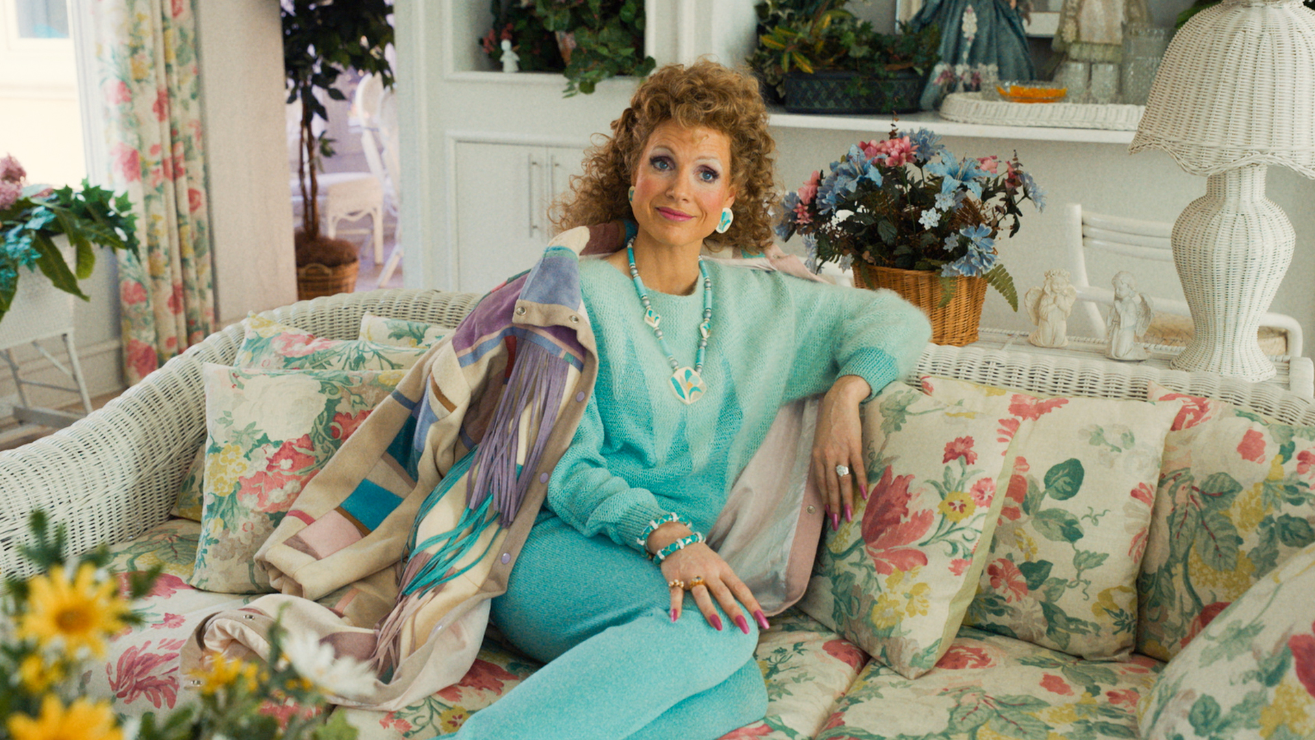 The Eyes of Tammy Faye Cinema Tickets & Film Showtimes - Curzon